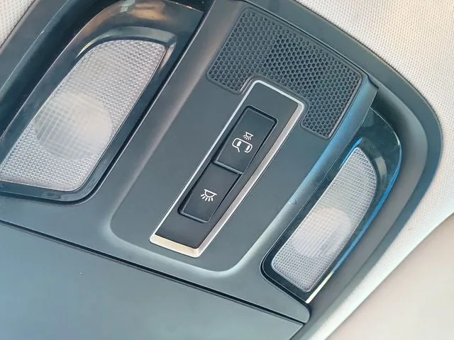 2018 Kia Sorento LX photo 29