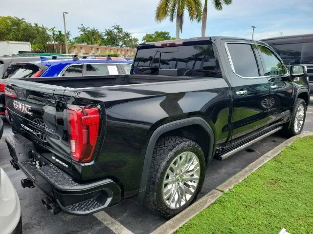 2019 GMC Sierra 1500 Denali photo 3