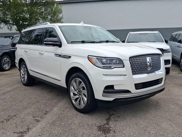 2024 Lincoln Navigator Premiere photo 21
