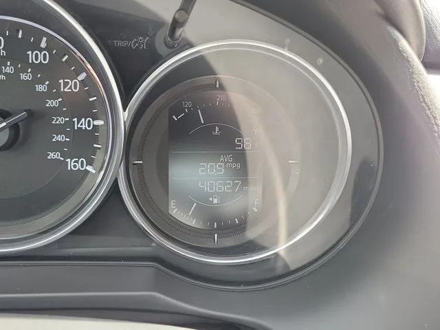 2017 Mazda Mazda6 Touring photo 18