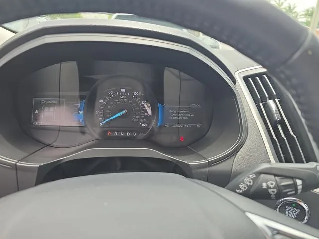 2022 Ford Edge SEL photo 19