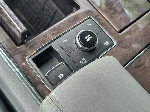 2020 Lincoln Navigator L Reserve photo 27