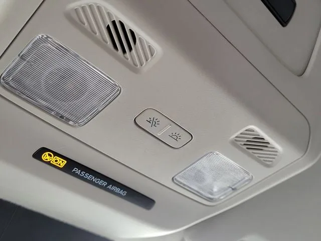 2025 Ford Transit-250 Base photo 32