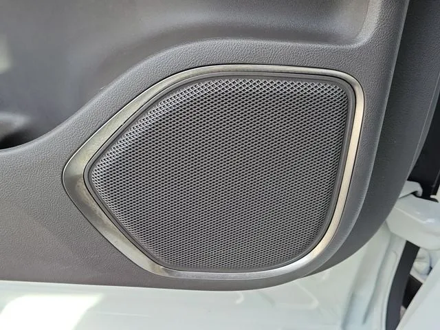 2022 Lincoln Nautilus Standard photo 19