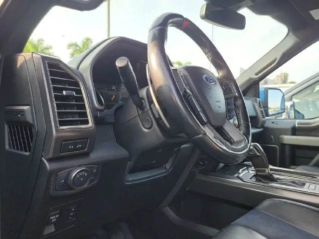 2019 Ford F-150 Raptor photo 11