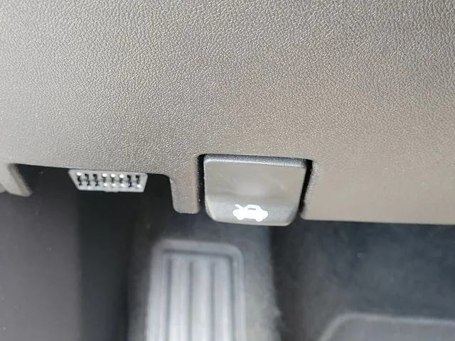 2019 Chevrolet Equinox LS photo 14