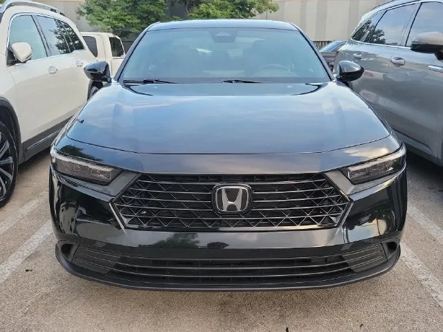 2023 Honda Accord Hybrid Sport photo 2