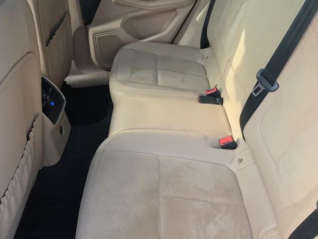 2020 Porsche Macan S photo 10