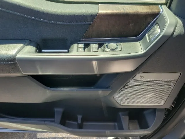 2021 Ford F-150 Lariat photo 15