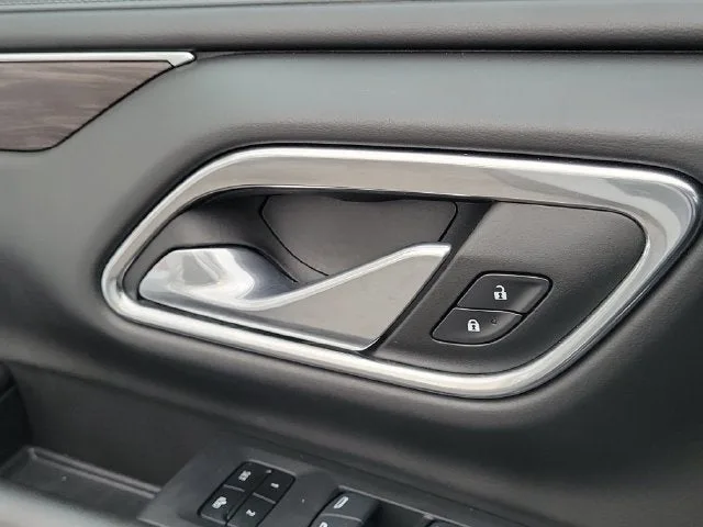 2024 Chevrolet Tahoe Z71 photo 17
