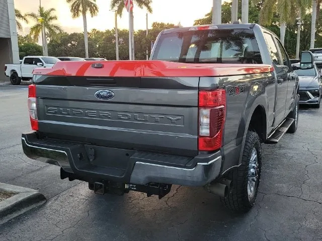 2022 Ford F-350SD XL photo 3