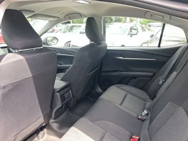 2026 Toyota Camry LE photo 5
