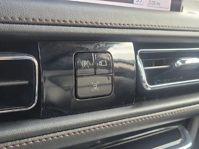 2024 Lincoln Aviator Premiere Premium photo 28