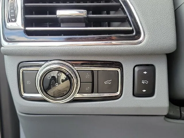 2020 Lincoln Navigator L Reserve photo 12