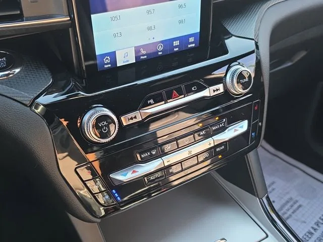 2023 Ford Explorer ST photo 21