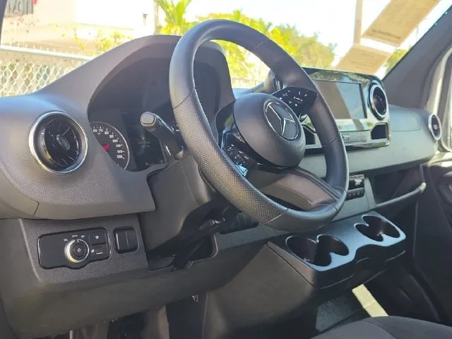 2025 Mercedes-Benz Sprinter 2500 Passenger 144 WB photo 14