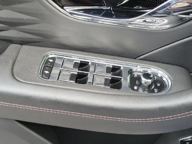 2023 Bentley Flying Spur Mulliner W12 photo 15