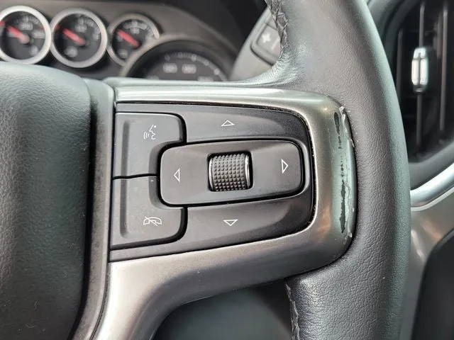 2021 Chevrolet Silverado 1500 LT photo 22