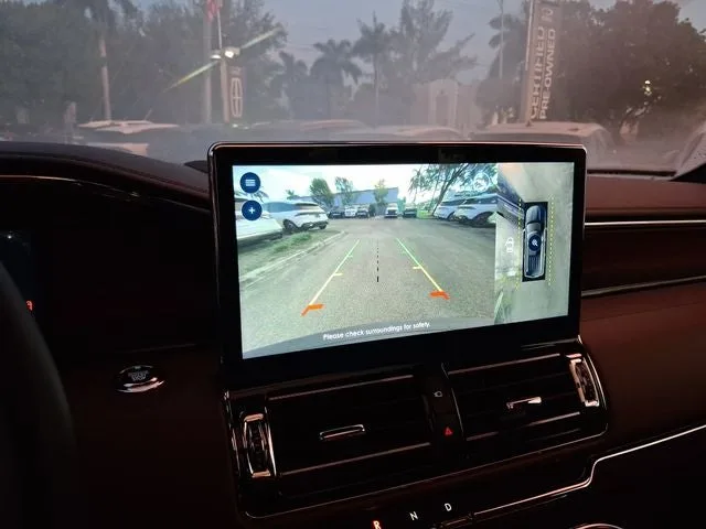 2024 Lincoln Navigator Reserve photo 22