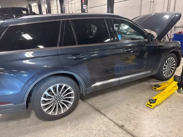 2023 Lincoln Aviator Reserve Premium photo 9