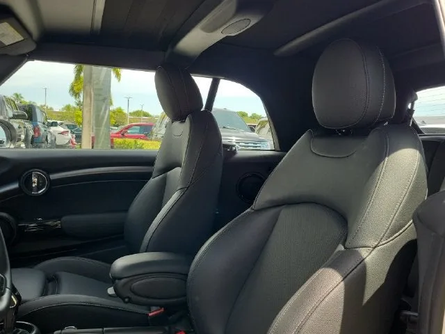 2023 MINI Cooper S Signature photo 9