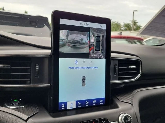 2020 Ford Explorer ST photo 27
