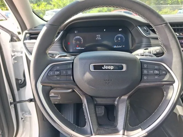 2024 Jeep Grand Cherokee L Limited photo 16