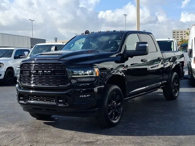 2024 RAM 2500 Limited photo 2
