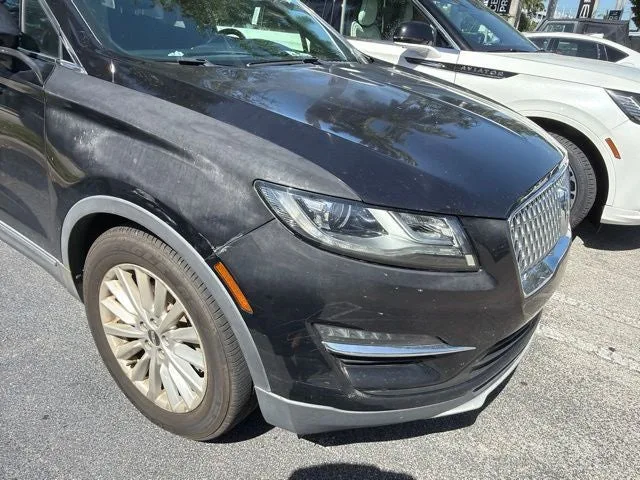 2019 Lincoln MKC Standard photo 3