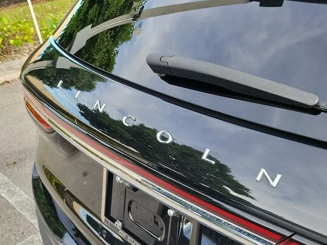 2024 Lincoln Corsair Premiere photo 6