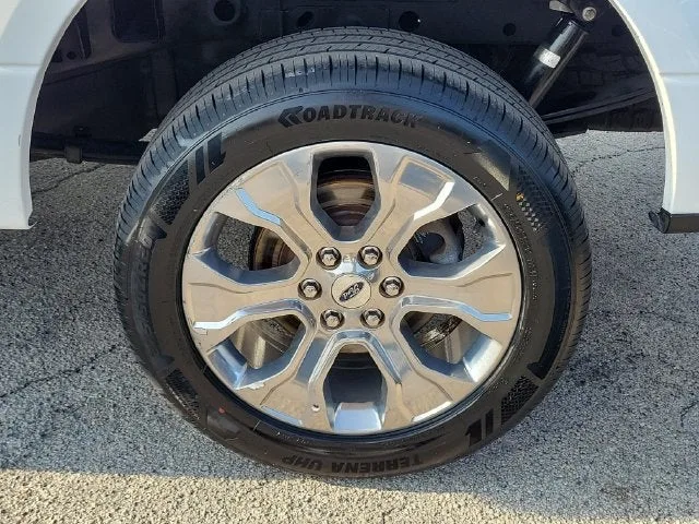 2019 Ford F-150 XLT photo 10
