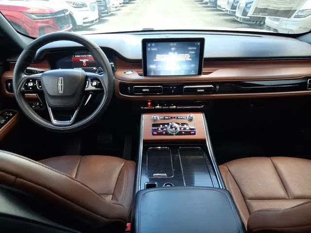2023 Lincoln Aviator Reserve Premium photo 7