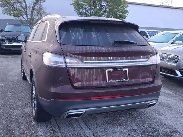 2023 Lincoln Nautilus Standard photo 4