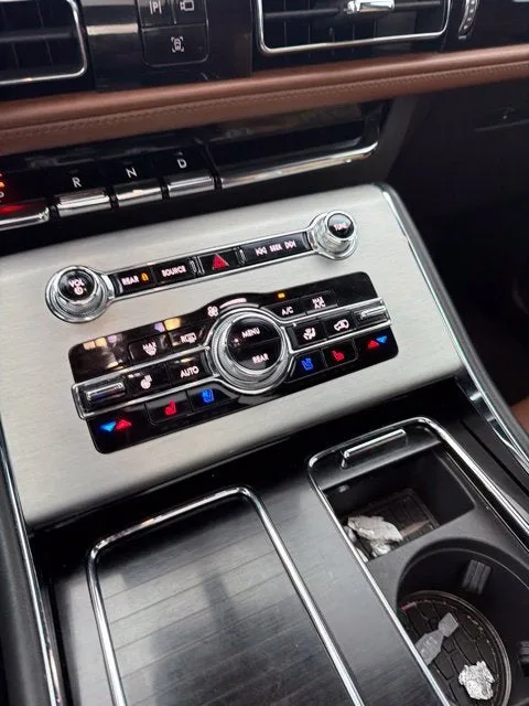 2024 Lincoln Aviator Reserve Premium photo 25