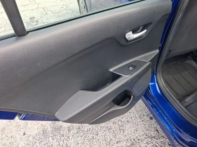 2018 Kia Rio S photo 9