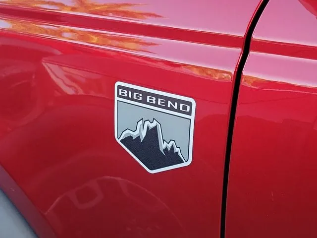2025 Ford Bronco Big Bend photo 9