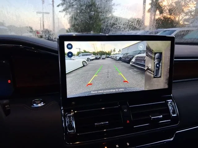 2024 Lincoln Navigator L Black Label photo 22