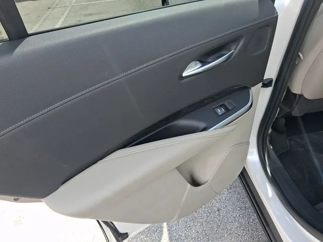 2019 Cadillac XT4 Premium Luxury photo 9