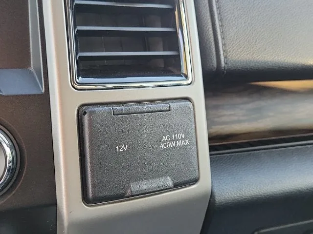 2019 Ford F-150 Lariat photo 29