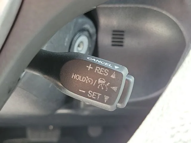 2018 Toyota Corolla LE photo 20