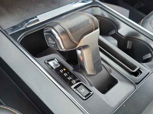 2023 Ford F-150 Platinum photo 33