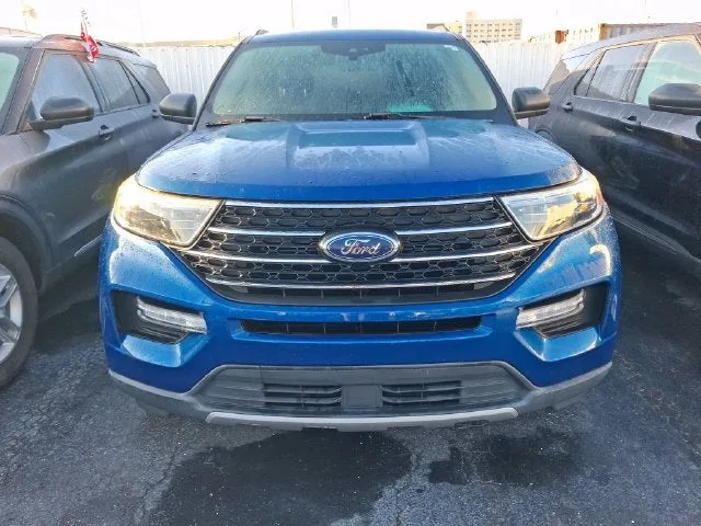 2021 Ford Explorer XLT photo 2