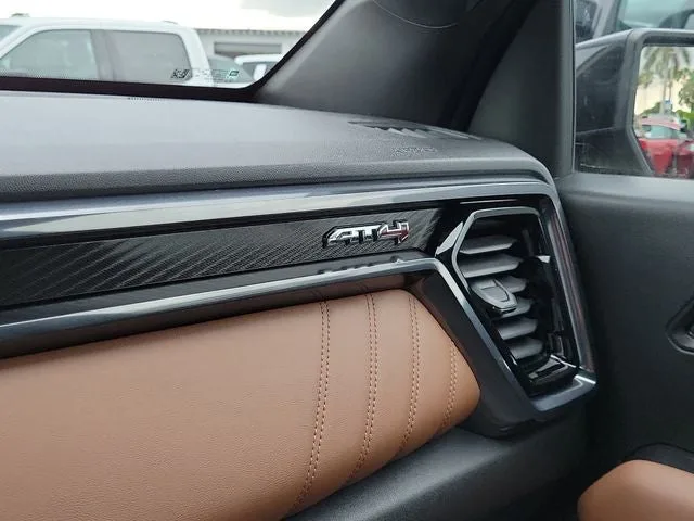 2023 GMC Canyon AT4 photo 31