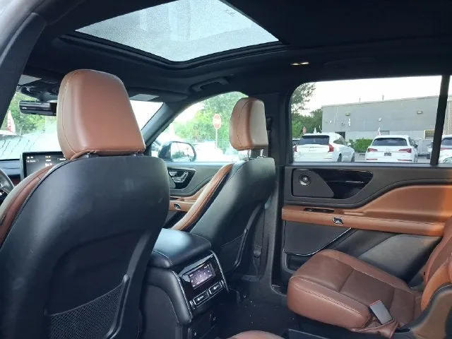 2023 Lincoln Aviator Reserve Premium photo 5