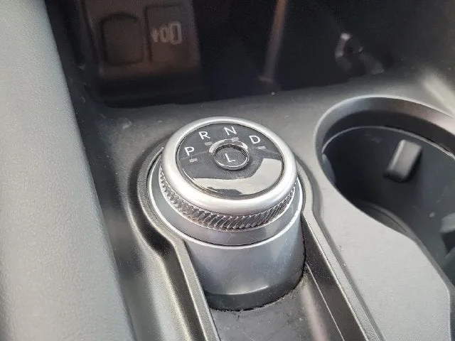 2025 Ford Explorer ST-Line photo 25