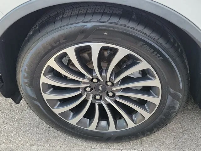 2023 Lincoln Aviator Reserve Premium photo 8