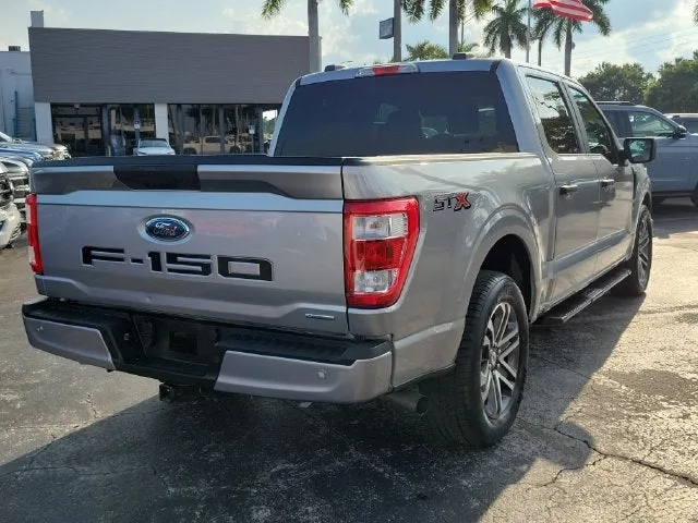2021 Ford F-150 XL photo 3