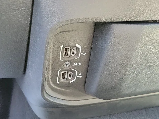 2025 RAM 1500 Tradesman photo 24