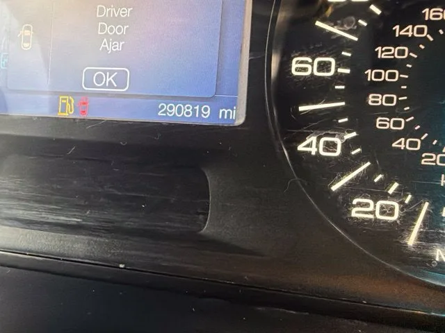 2011 Ford Edge SE photo 2
