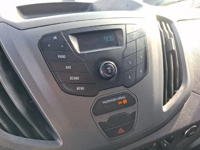 2019 Ford Transit-250 Base photo 19